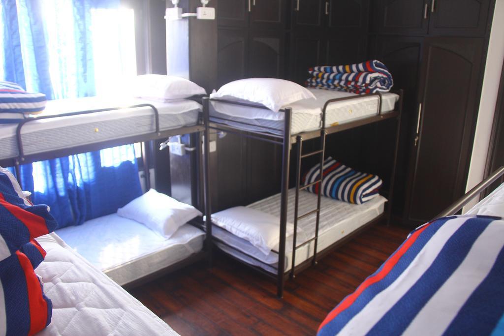 Madpackers Delhi Hostel New Delhi Room photo